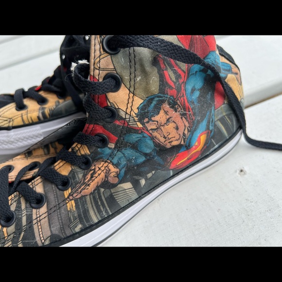 CONVERSE SUPERMAN TENNIS SHOES SIZE 9.5 BRAND NEW. DC COMICS - Picture 3 of 10